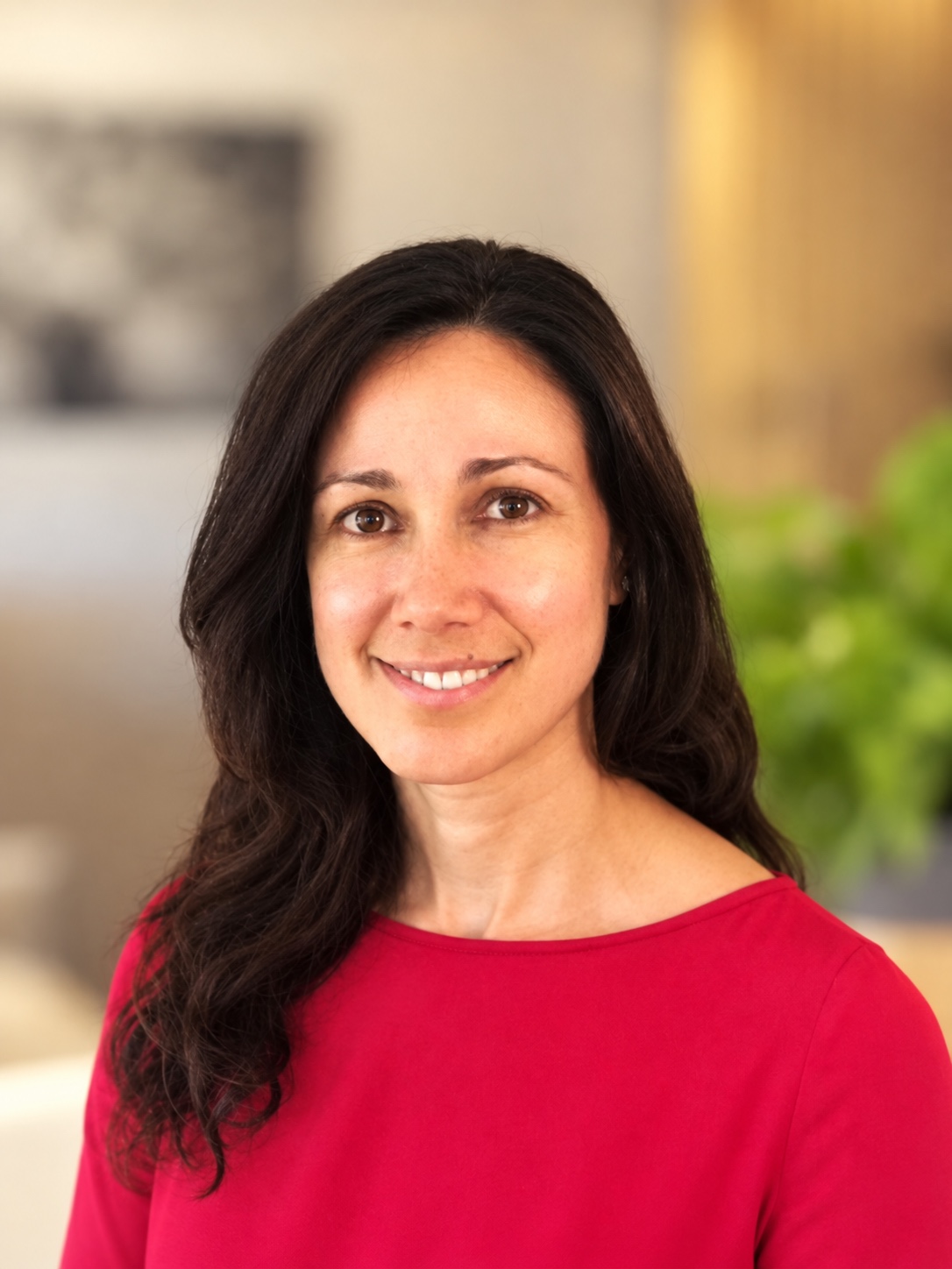 Dr Olivia MacVie